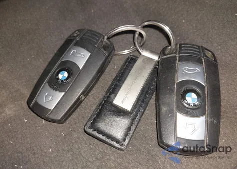 2010 BMW 328I из США, поврежденный, VIN WBAPH7G54ANM49894